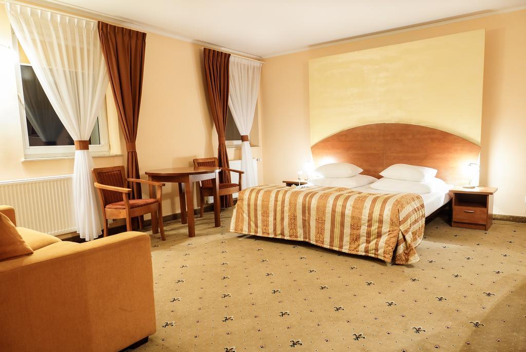 Hotel City กรูจอนตส์ ห้อง รูปภาพ