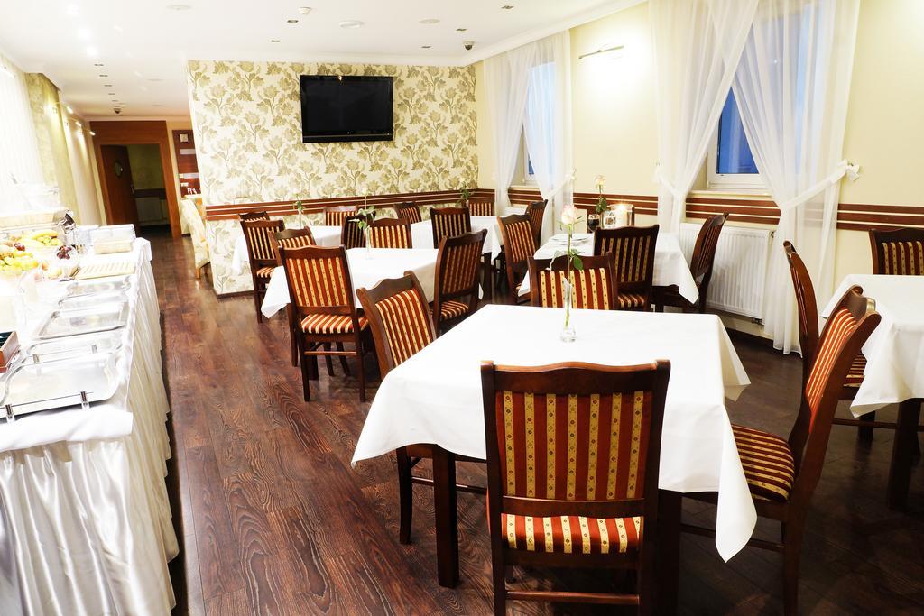 Hotel City กรูจอนตส์ ภายนอก รูปภาพ